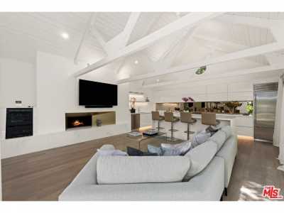 Home For Rent in Malibu, California