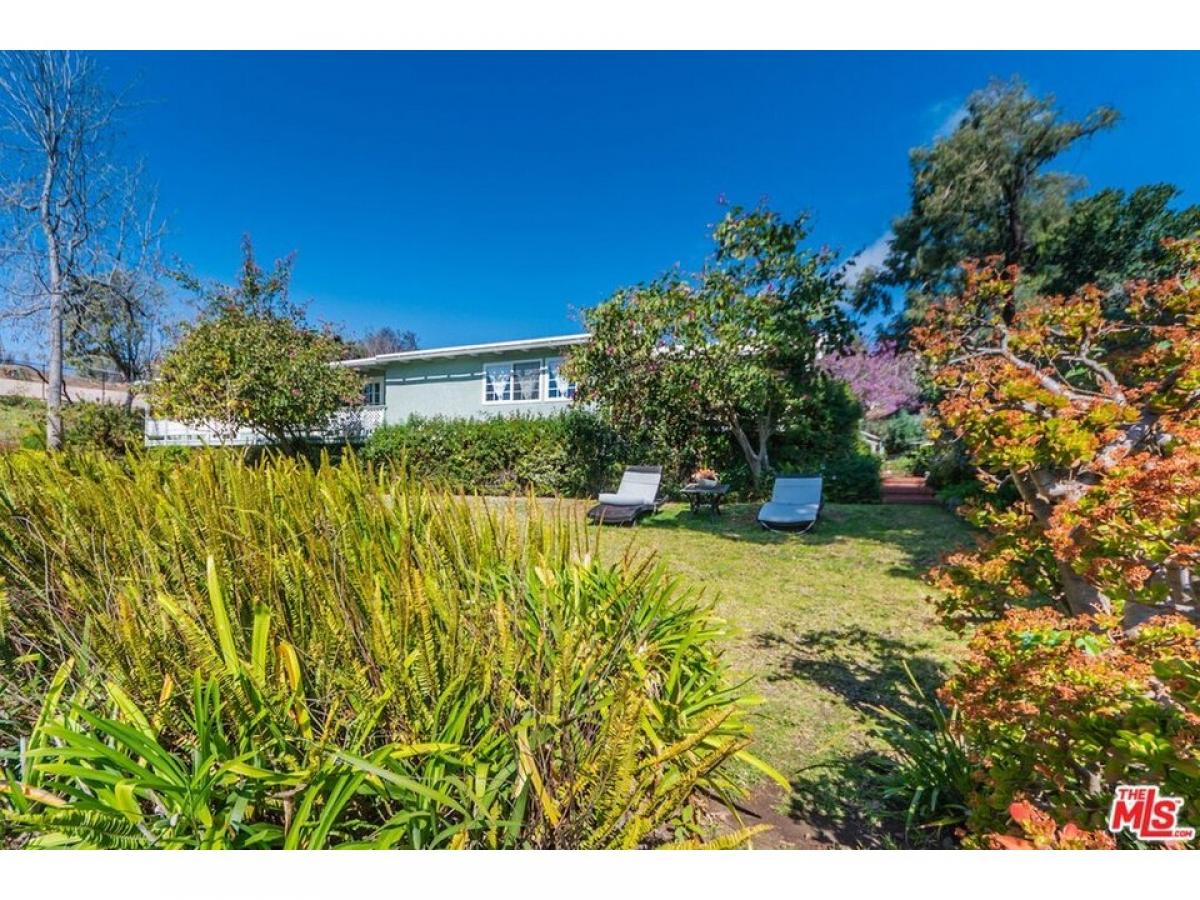 Picture of Home For Sale in Malibu, California, United States