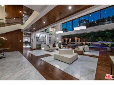 Home For Sale in Los Angeles, California