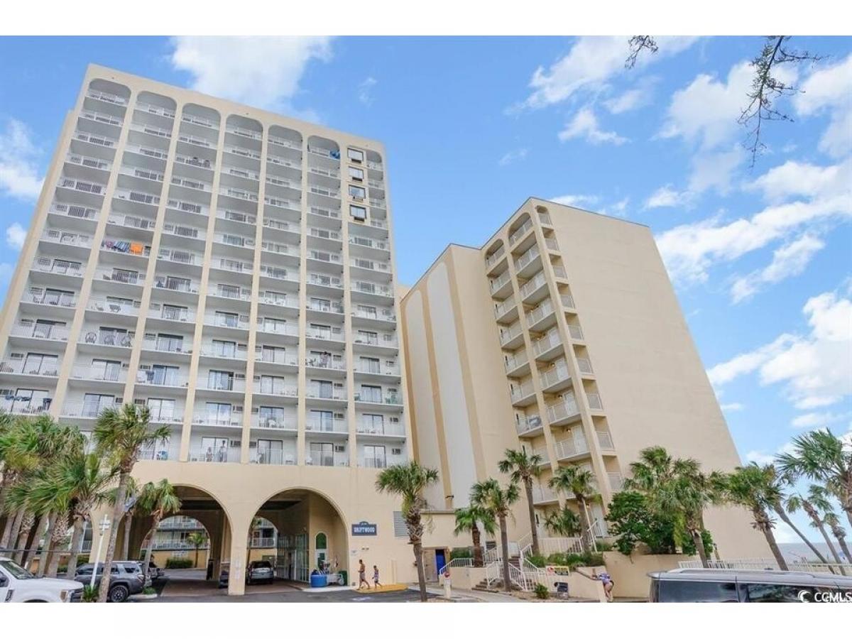 Picture of Home For Sale in Myrtle Beach, South Carolina, United States