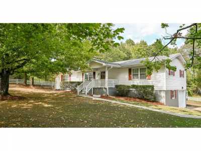 Home For Sale in Charleston, Tennessee