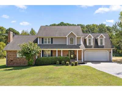 Home For Sale in Tunnel Hill, Georgia