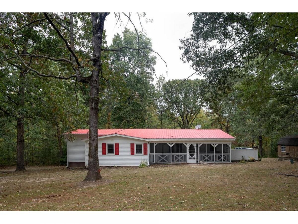 Picture of Home For Sale in Trenton, Georgia, United States