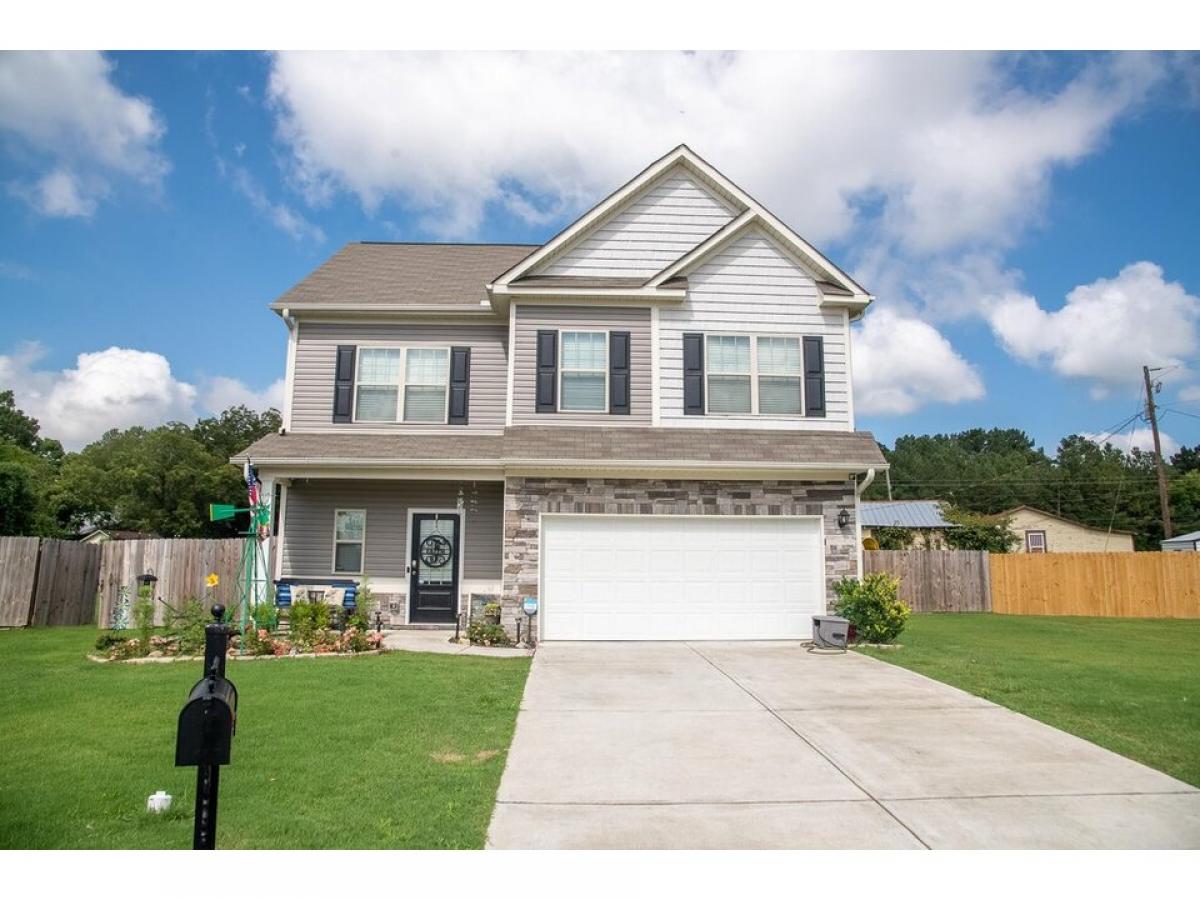 Picture of Home For Sale in Calhoun, Georgia, United States