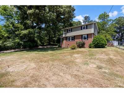 Home For Sale in Hixson, Tennessee