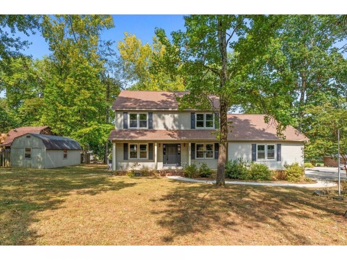 Picture of Home For Sale in Scottsboro, Alabama, United States