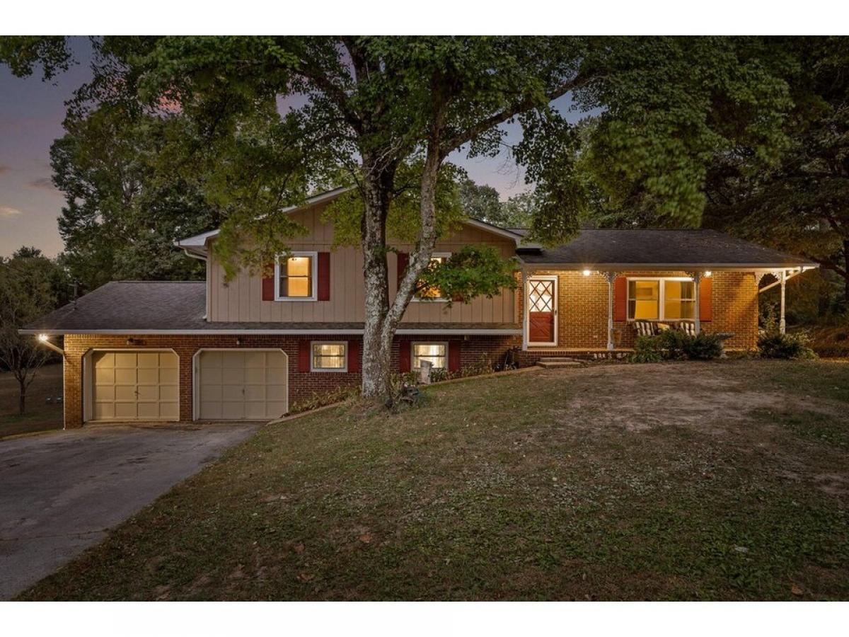 Picture of Home For Sale in Ringgold, Georgia, United States