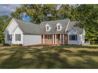 Home For Sale in Whitwell, Tennessee