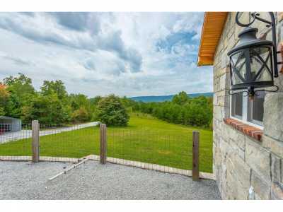 Home For Sale in Evensville, Tennessee