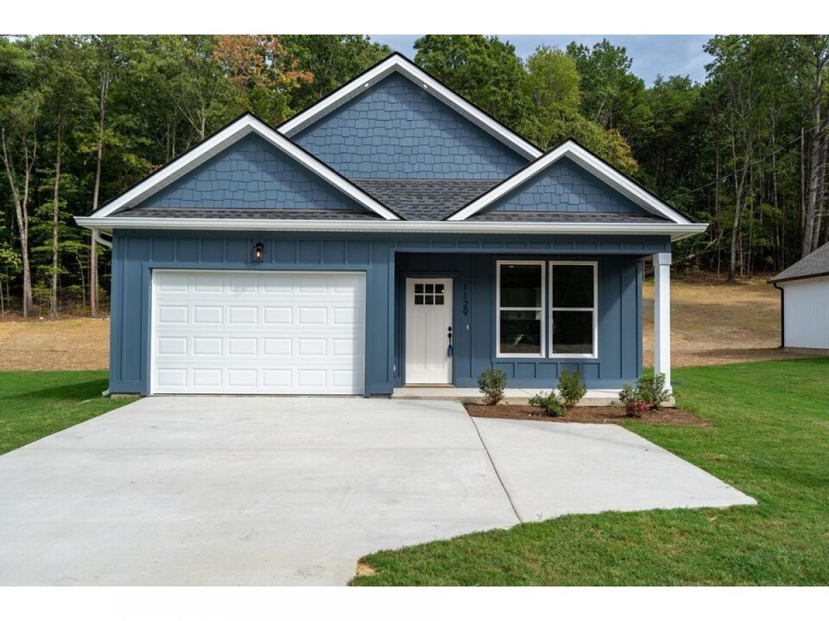 Picture of Home For Sale in Rock Spring, Georgia, United States