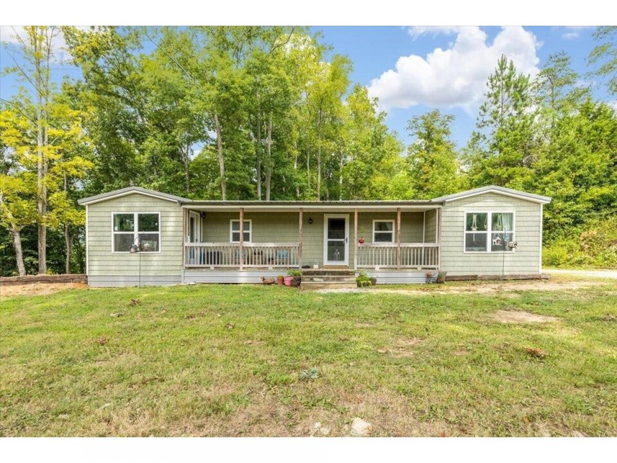 Picture of Home For Sale in Lafayette, Georgia, United States