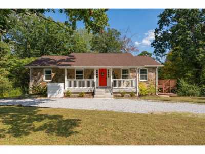 Home For Sale in Lookout Mountain, Georgia