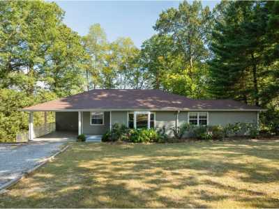 Home For Sale in Lookout Mountain, Georgia