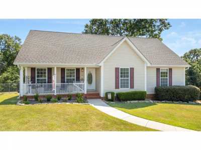 Home For Sale in Soddy Daisy, Tennessee