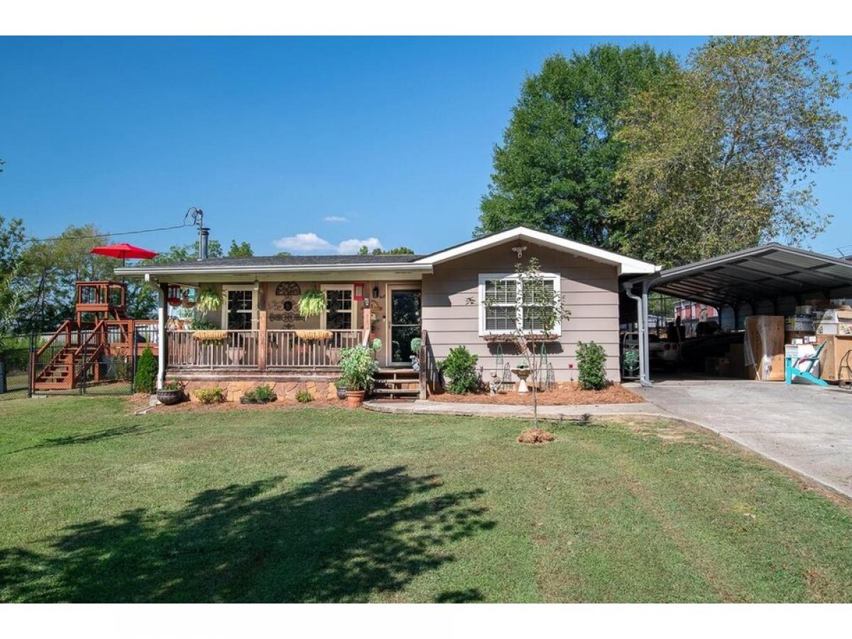 Picture of Home For Sale in Lafayette, Georgia, United States