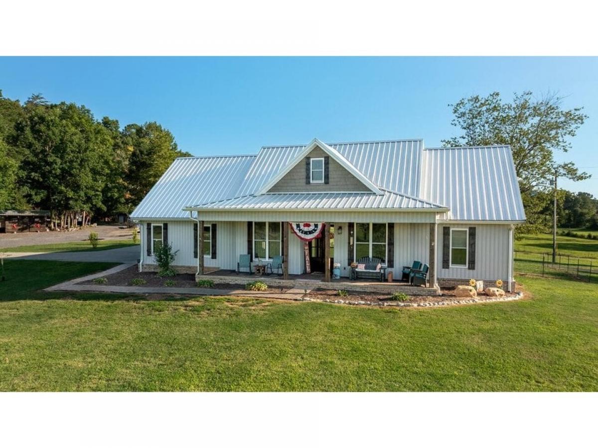 Picture of Home For Sale in Lafayette, Georgia, United States