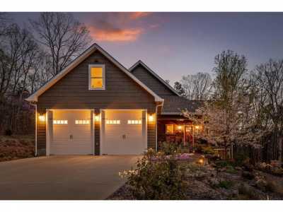 Home For Sale in Guild, Tennessee