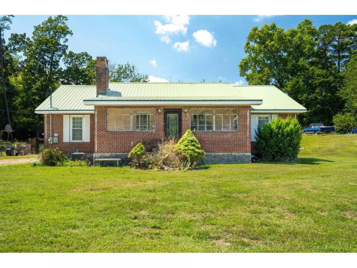 Picture of Home For Sale in Rossville, Georgia, United States