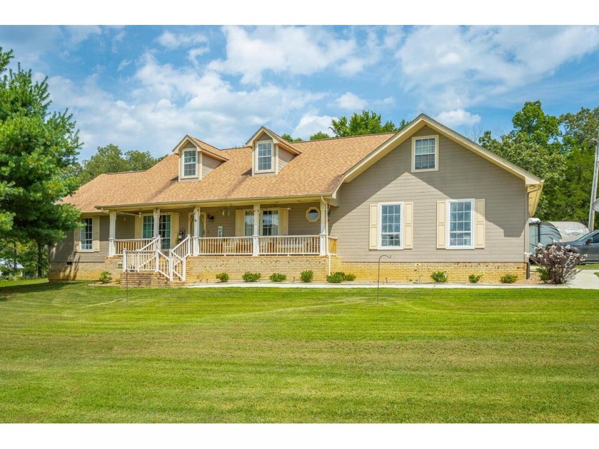 Picture of Home For Sale in Ringgold, Georgia, United States