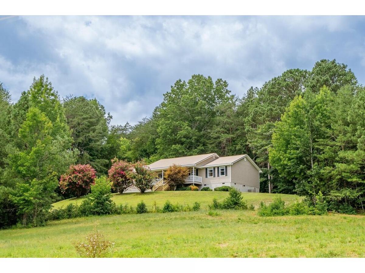 Picture of Home For Sale in Ringgold, Georgia, United States