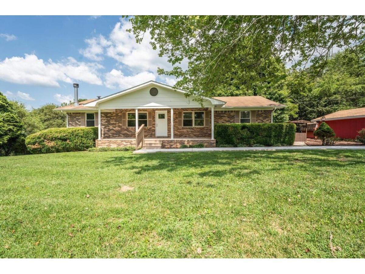 Picture of Home For Sale in Pikeville, Tennessee, United States