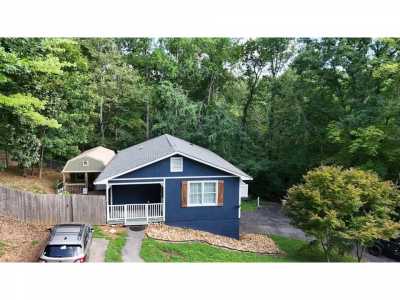 Home For Sale in Dayton, Tennessee