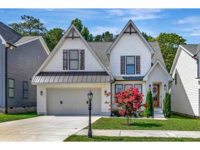 Home For Sale in Ooltewah, Tennessee