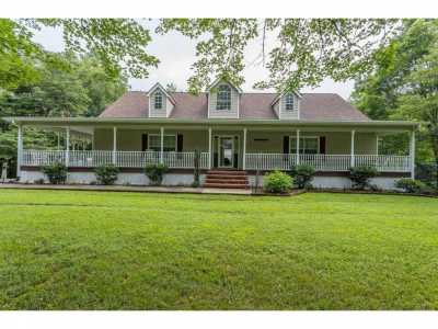 Home For Sale in Whitwell, Tennessee