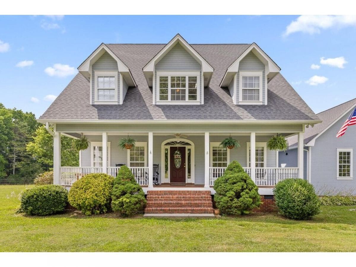 Picture of Home For Sale in Rock Spring, Georgia, United States