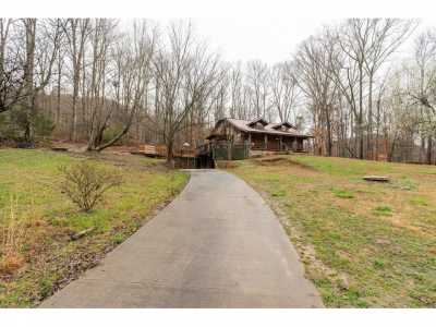 Home For Sale in Dunlap, Tennessee