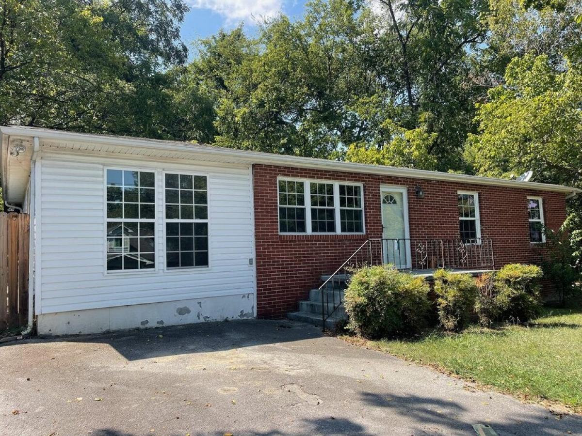 Picture of Home For Sale in Rossville, Georgia, United States