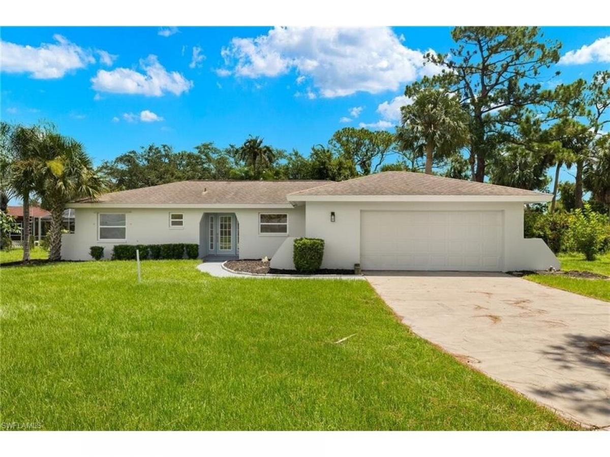 Picture of Home For Sale in Fort Myers, Florida, United States