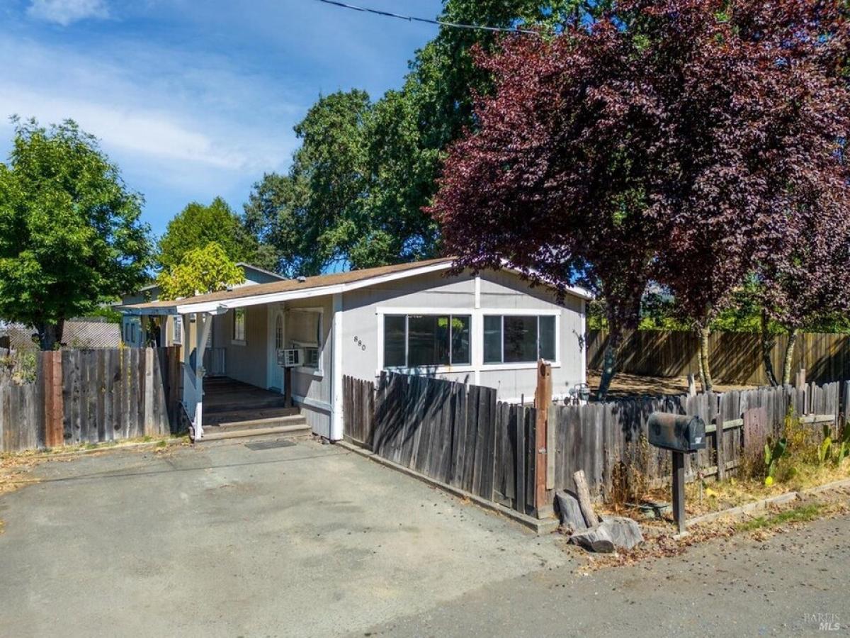 Picture of Home For Sale in Hopland, California, United States