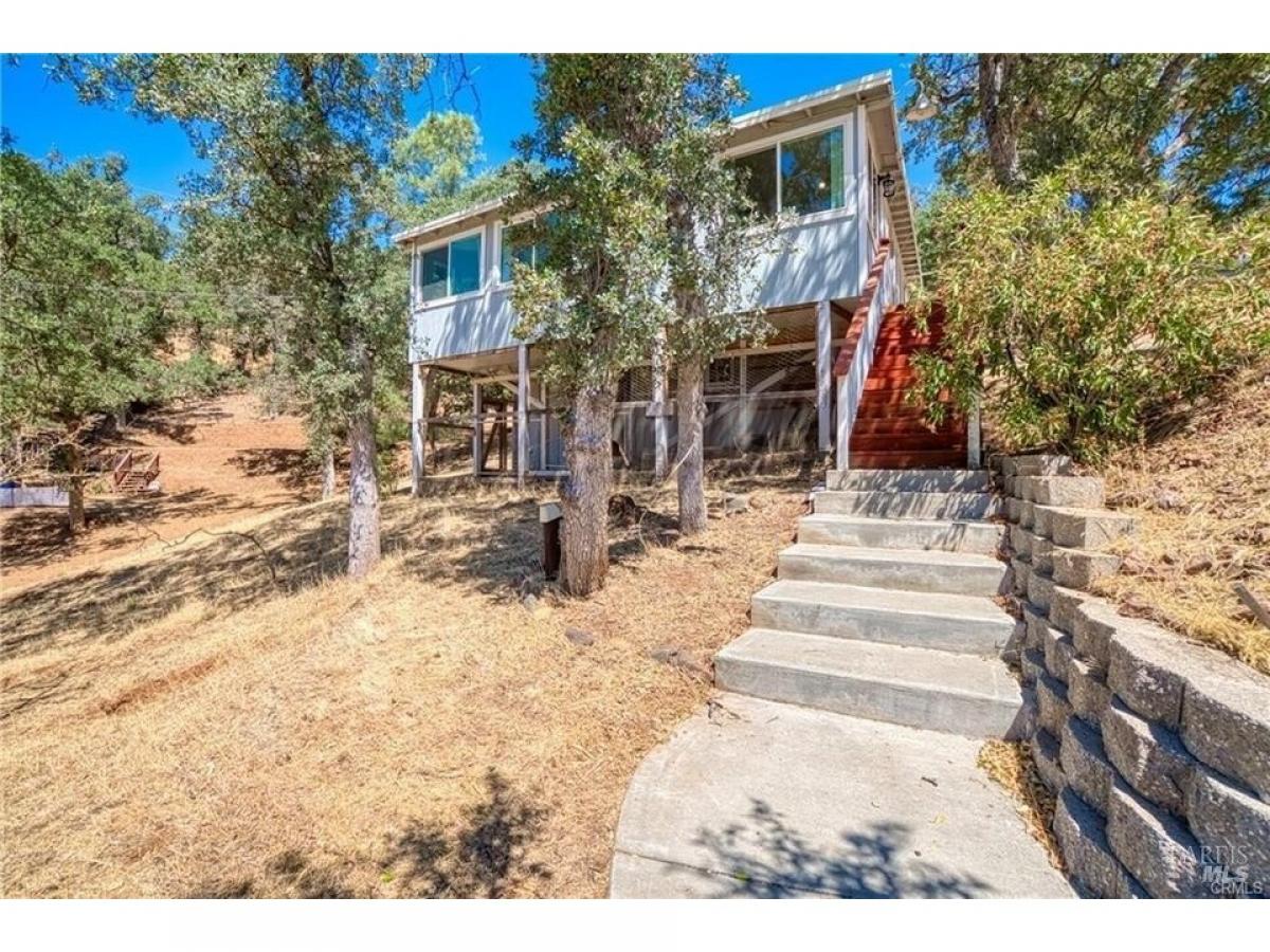 Picture of Home For Sale in Clearlake, California, United States