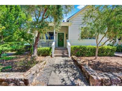 Home For Sale in Saint Helena, California