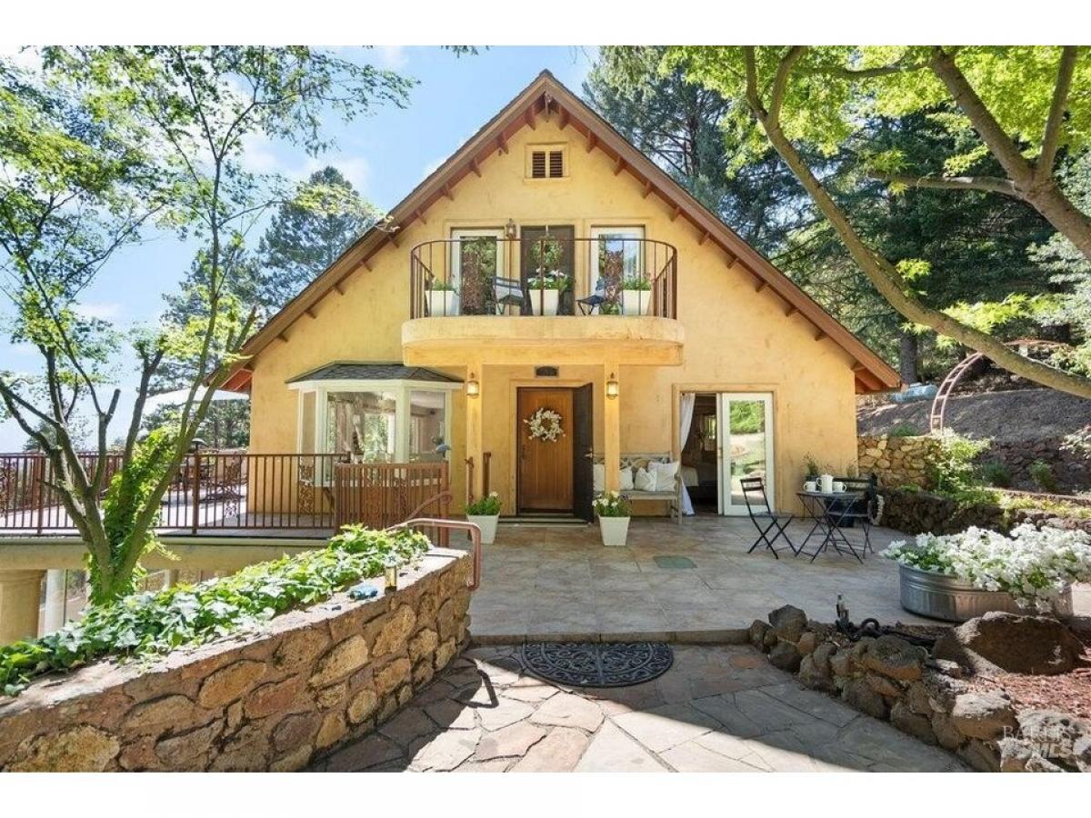 Picture of Home For Sale in Calistoga, California, United States