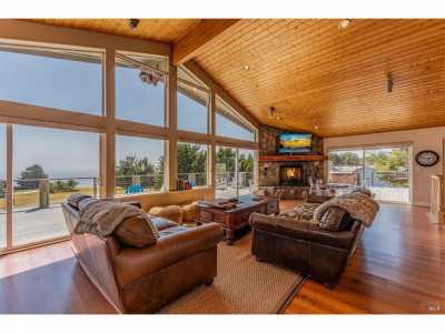 Home For Sale in Albion, California