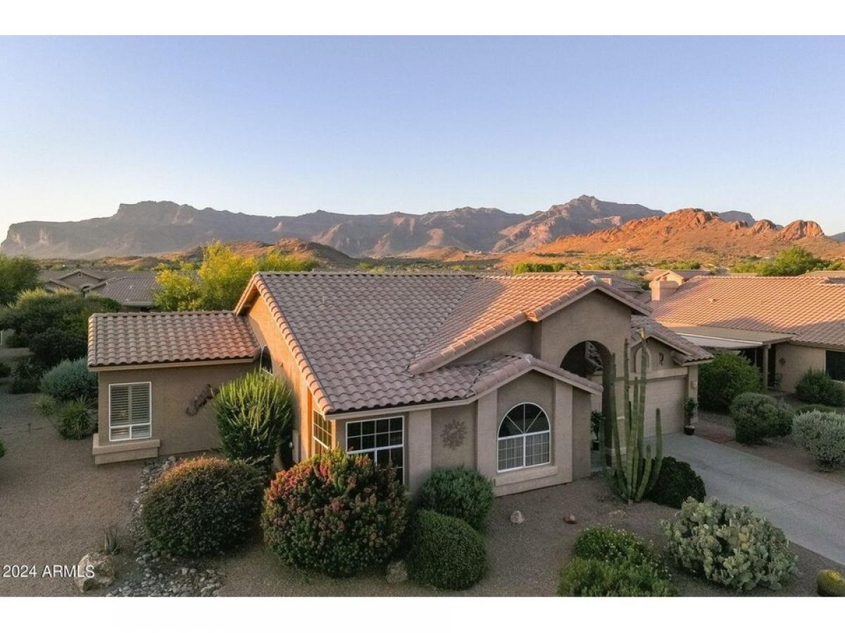 Picture of Home For Sale in Gold Canyon, Arizona, United States