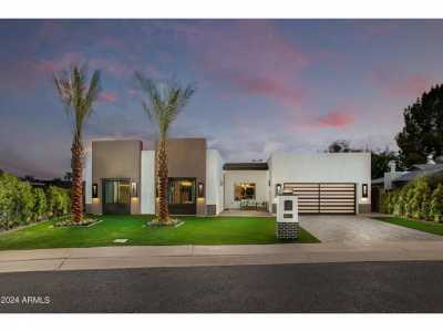 Home For Sale in Scottsdale, Arizona