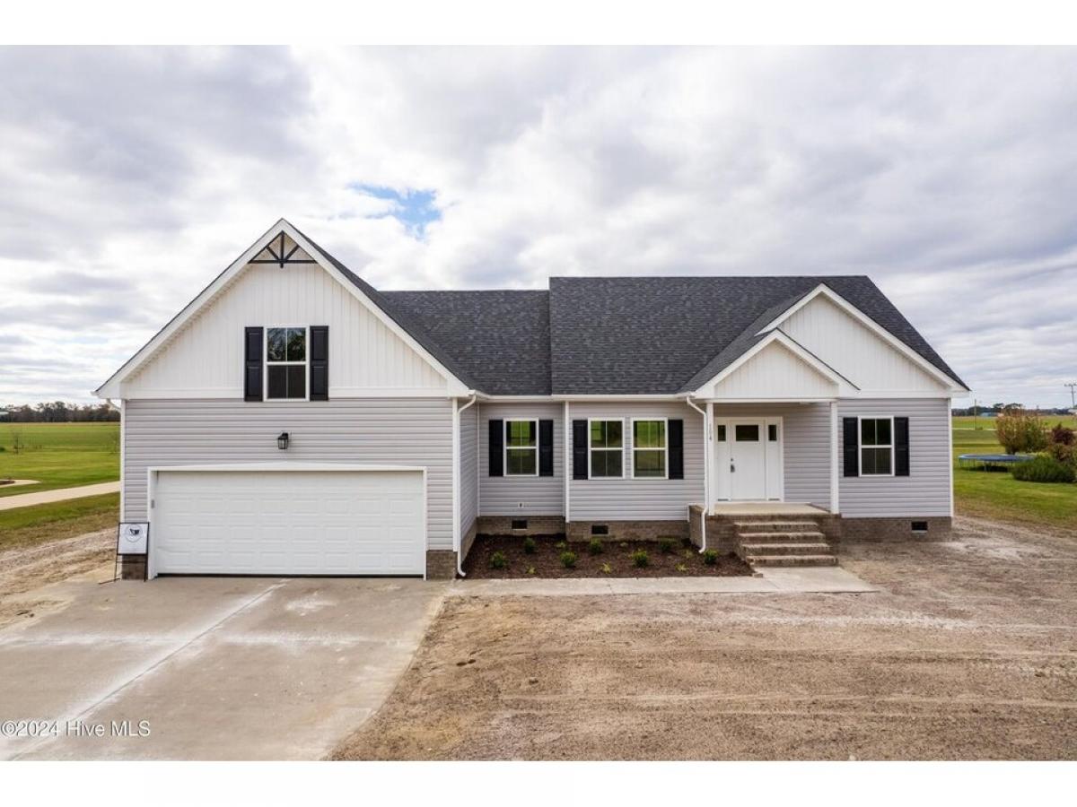 Picture of Home For Sale in Elizabeth City, North Carolina, United States