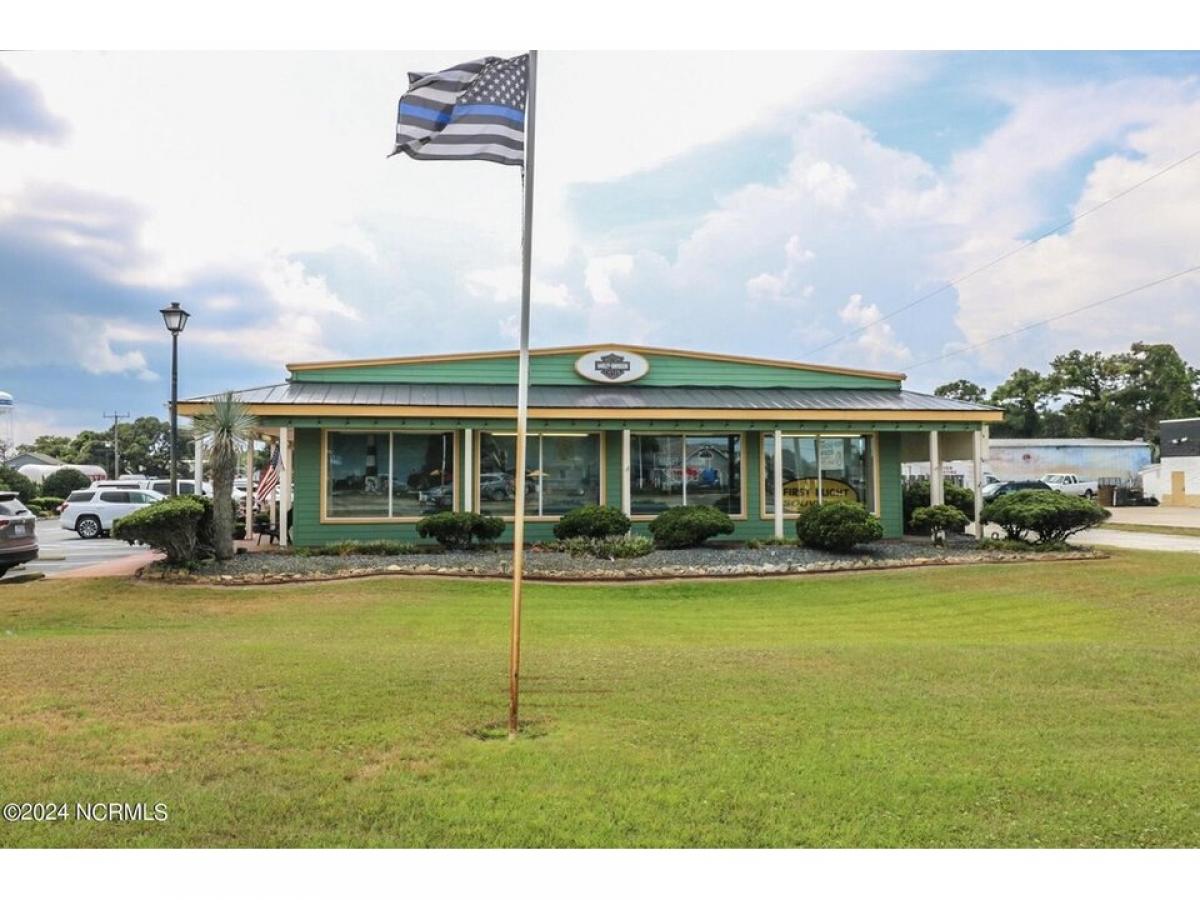 Picture of Home For Sale in Kill Devil Hills, North Carolina, United States