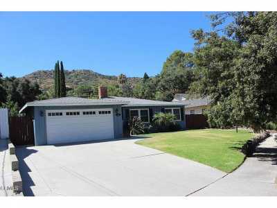 Home For Sale in Sunland, California