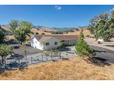 Home For Sale in Petaluma, California