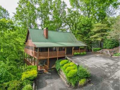 Home For Sale in Sevierville, Tennessee