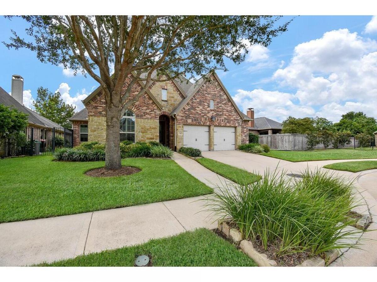 Picture of Home For Sale in Missouri City, Texas, United States