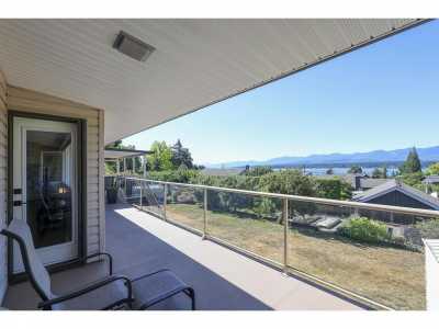 Home For Sale in Comox, Canada