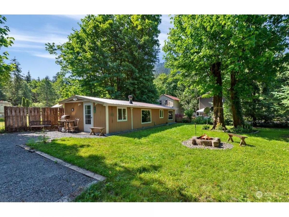 Picture of Home For Sale in Granite Falls, Washington, United States