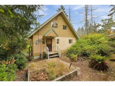 Home For Sale in Mayne Island, Canada