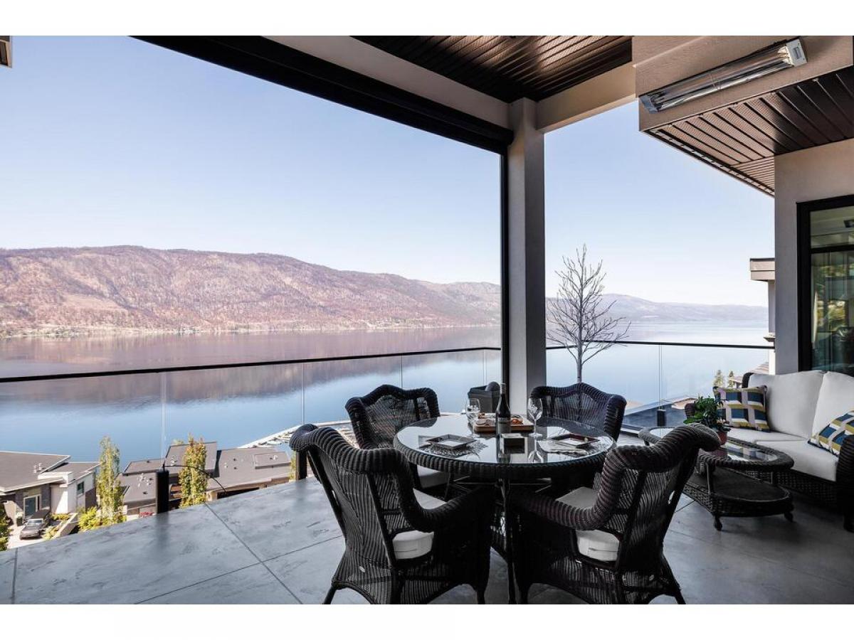 Picture of Home For Sale in Kelowna, British Columbia, Canada