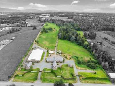 Home For Sale in Abbotsford, Canada